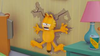Garfield vs robot